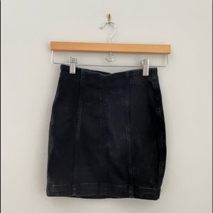 🖤Free people Jean mini skirt